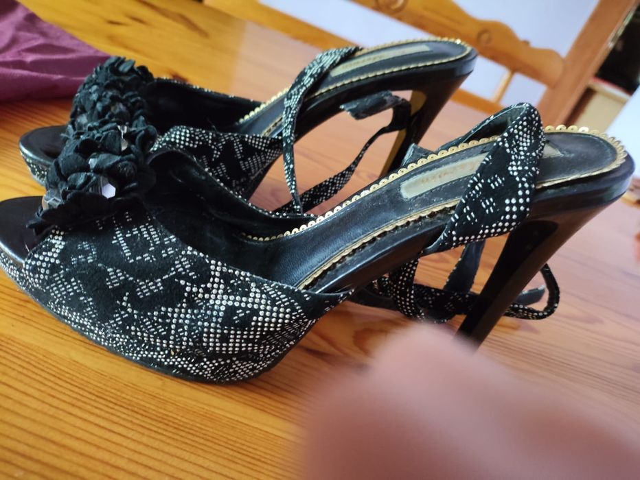 Buty damskie skórzane szpilki 38-39
