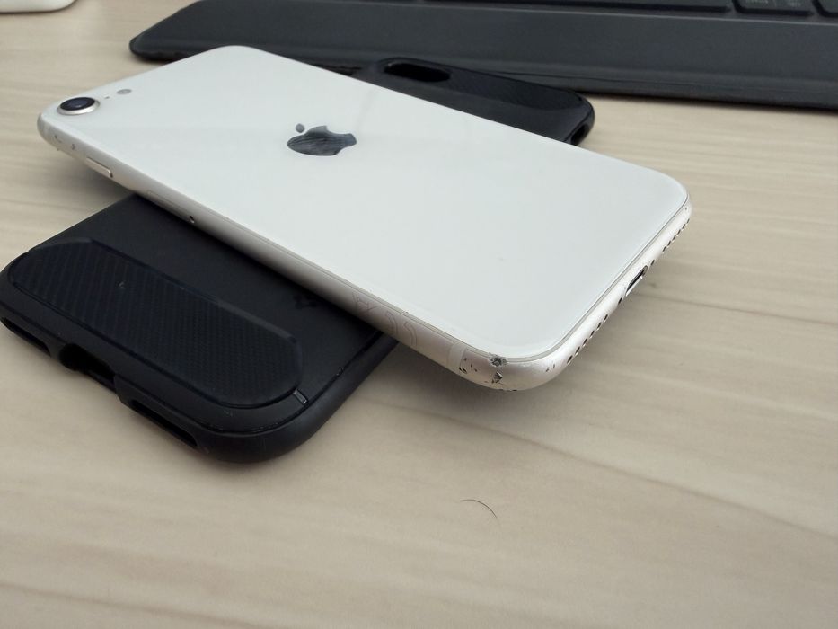 Apple iPhone SE 2022