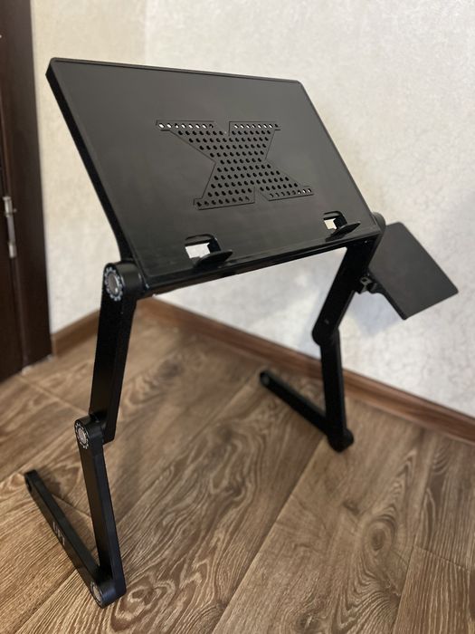 Столик для ноутбука 15.6" UFT Freetable-2 с активным охлаждением