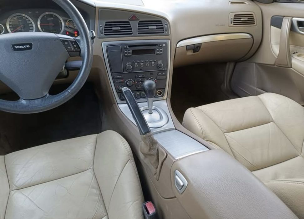 Volvo S60 2400D5 185cv