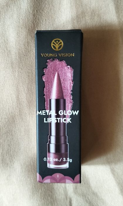 Продам косметику-тени,блеск,румяна,подводку белую,пудру,крем