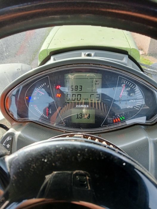 Class Axion 830 ciągnik