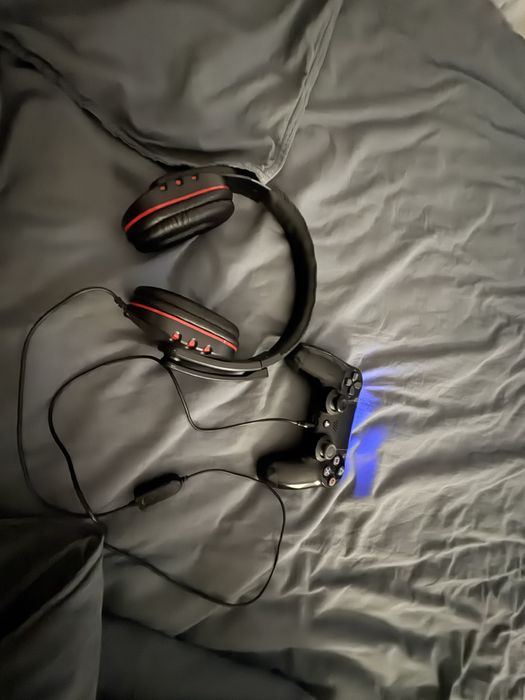 PS 4 Slim у чудовому стані