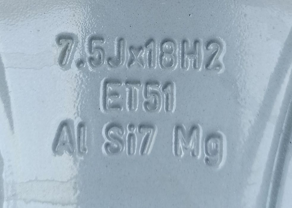 Felgi Oryginał Audi A3 A4 A6 A8 7,5x18 ET51 5x112 8V0