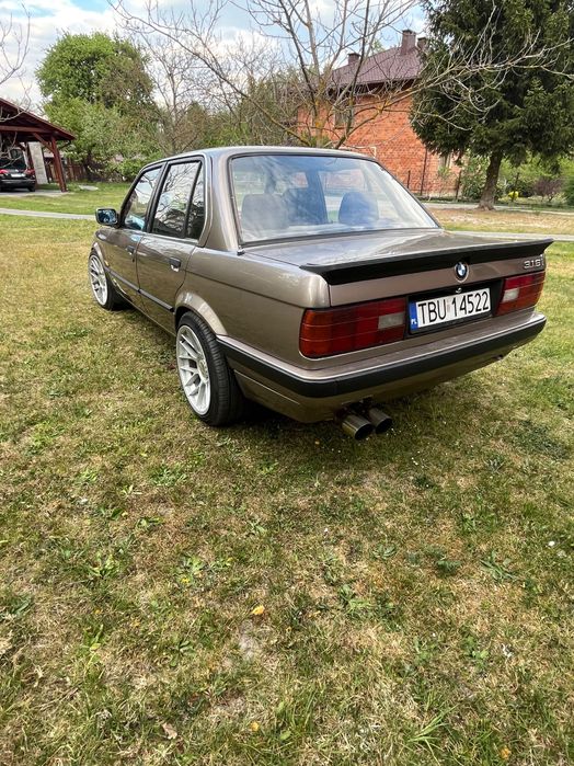 Sprzedam BMW E30 V8