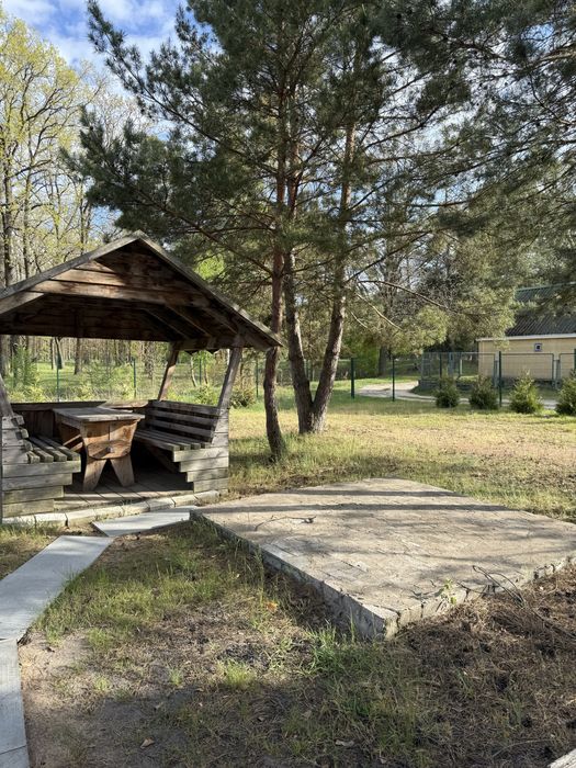 Продаж сучасного будинку в неймовірно гарному місці.