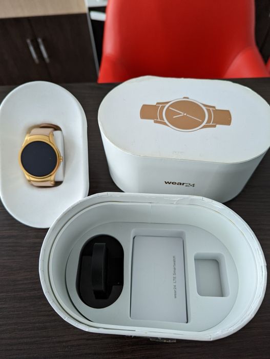 Смарт годинник часы Verizon Wear24 на Android Wear