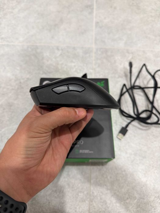 Razer Deathadder V2 pro + stacja ładująca