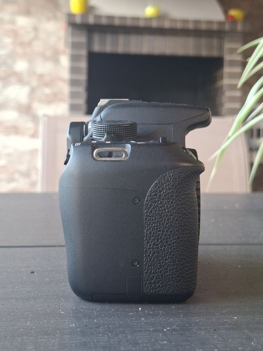 Canon 1200D - Como Nova