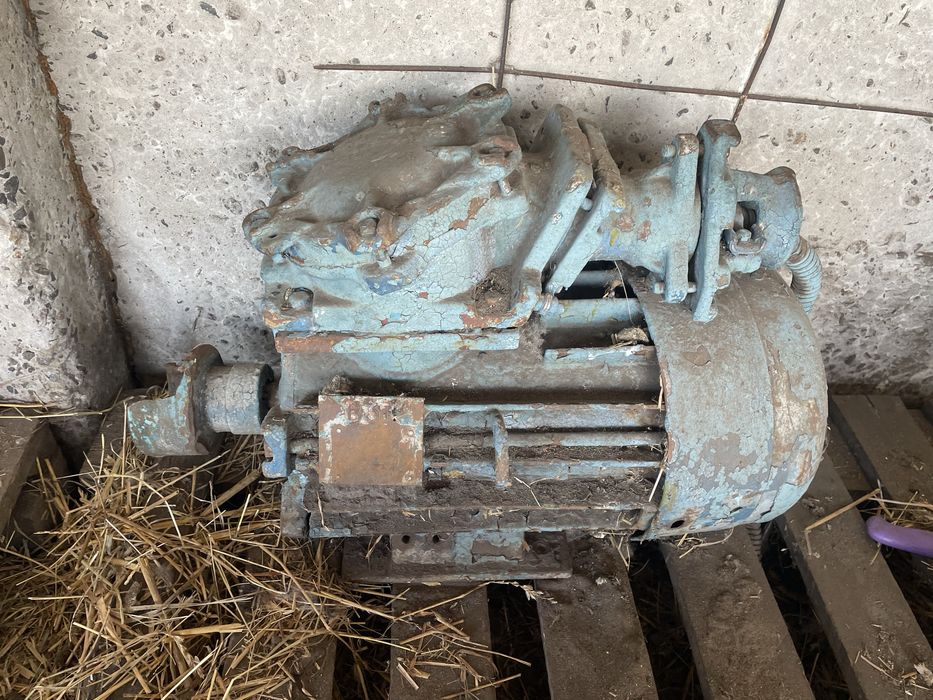 Продам електродвигун 10 квт 11 квт 30 квт