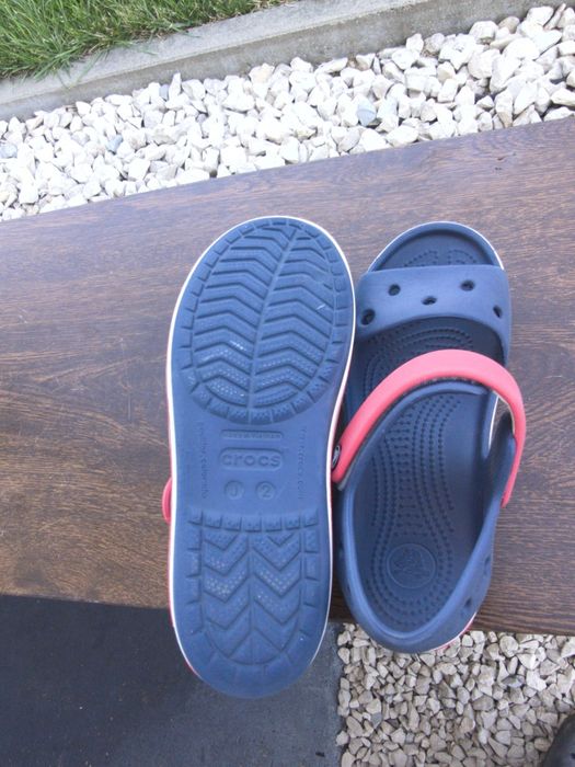 Crocs, Sandały chłopięce