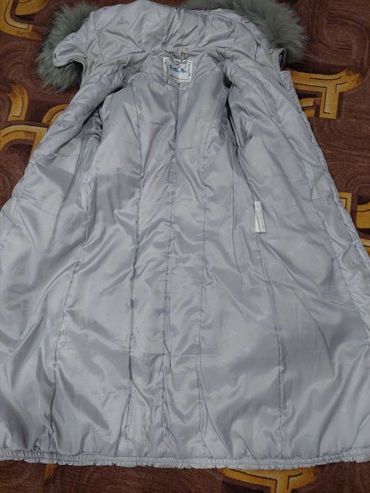 Зимова куртка в чудовому стані, р.м.