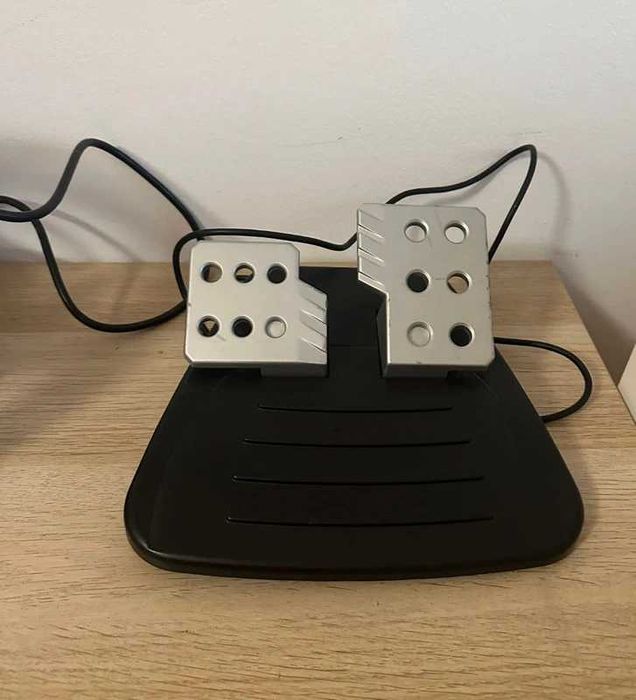 Fanatec Speedster Pure (Volante + Pedais)