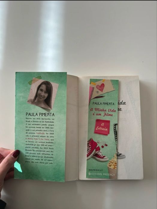 Livro “A minha vida é um filme” da Paula Pimenta