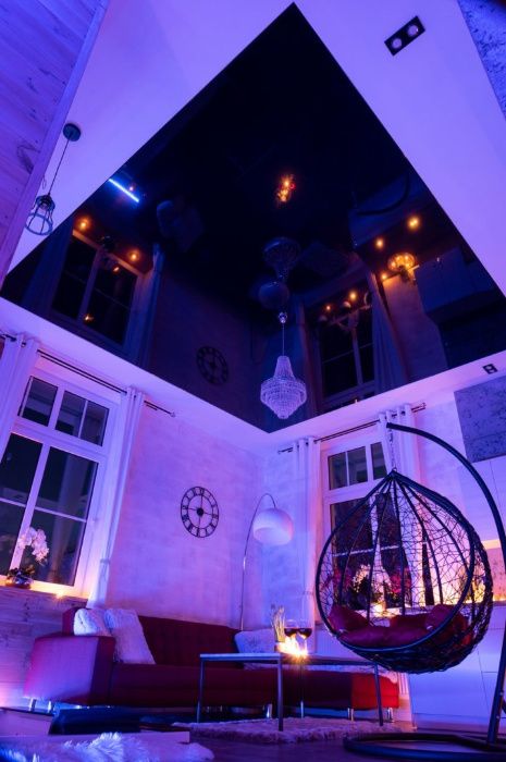 Apartament na wyłączność z jacuzzi w salonie