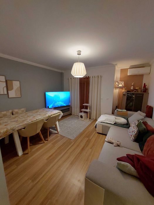 Arrendo T2 - Vale Flores Almada