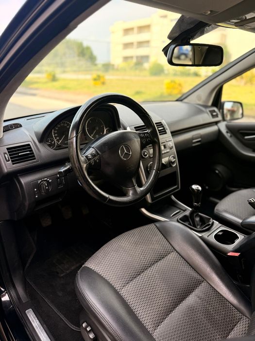 Mercedes A180 - 2010