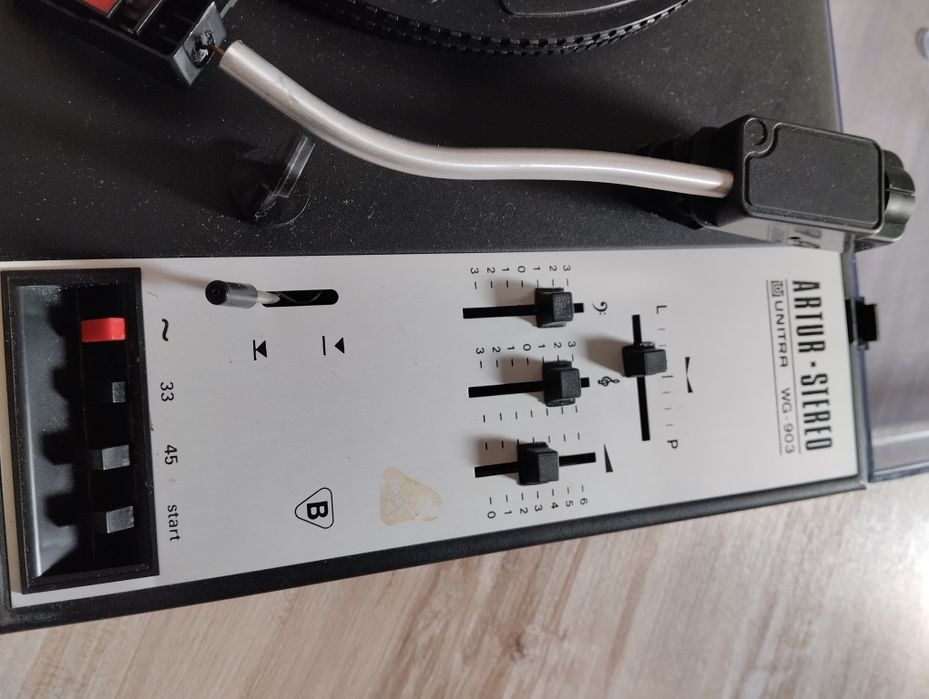 Gramofon Unitra Artur PRL