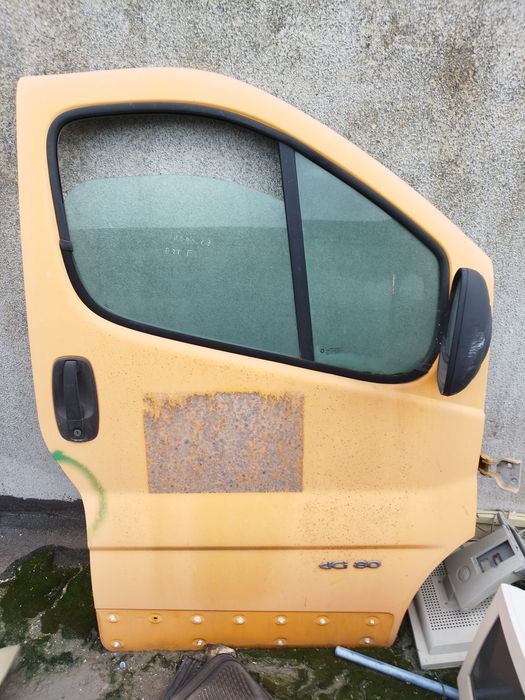 Porta Frente Direita Renault Traffic II