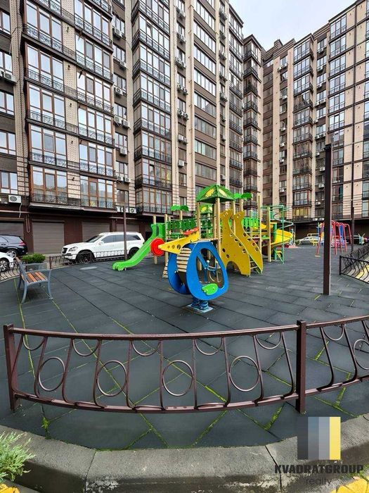 Продам квартиру з ремонтом новобудова центр Дніпро