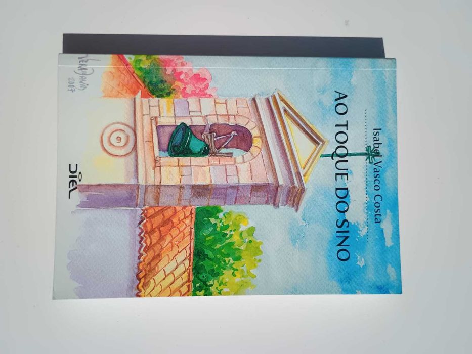 Livro "Ao Toque Do Sino" de Isabel Vasco Costa