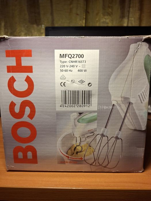 Продам новый миксер с чашей Bosch