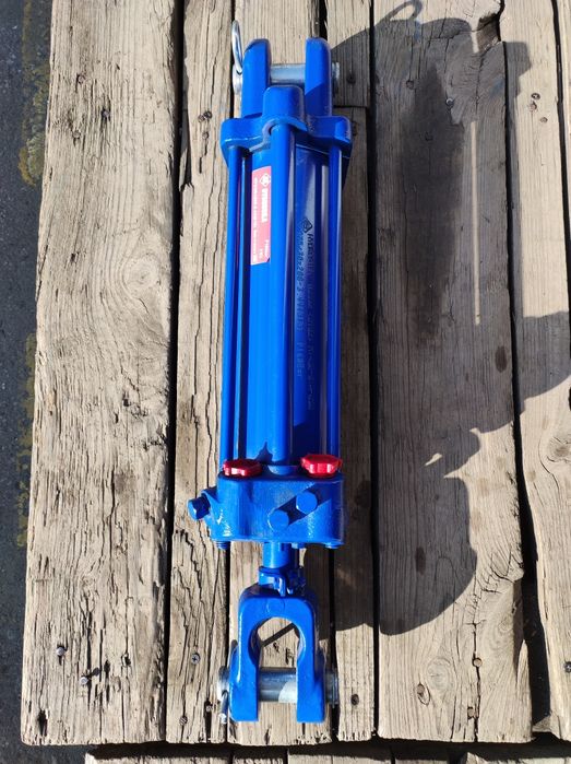 Гідроциліндри навіски трактора нові