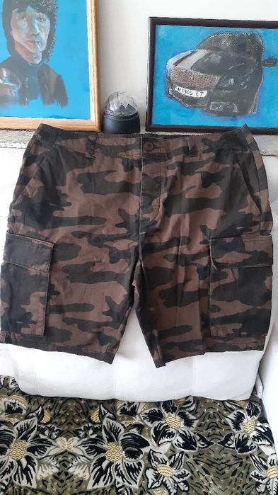 Продам фирменные шорты