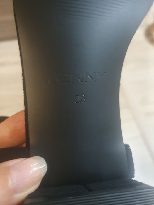 Czarne sandałki nowe