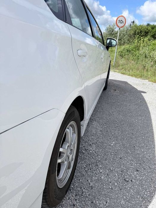 Toyota Prius Gen 3 1.8 Híbrido Automático
