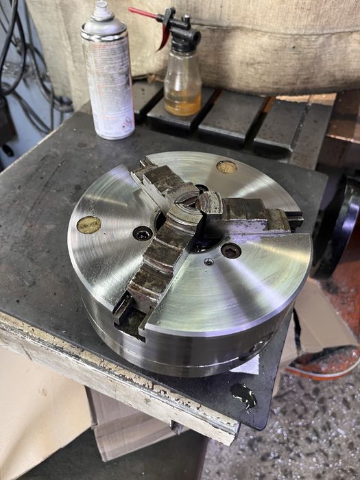 Патрон токарний Польский 200