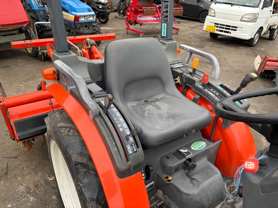 Kubota GB180D 18 KM 4x4 wspomaganie 1017 mth – japoński traktorek