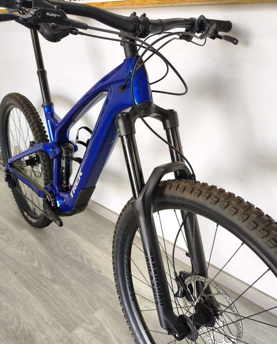 Trek Fuel EXe elétrica em carbono, NOVA!