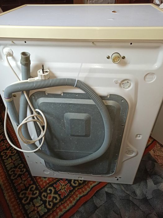 Продам пральну машину після технічного обслуговування  на 5 кг LG