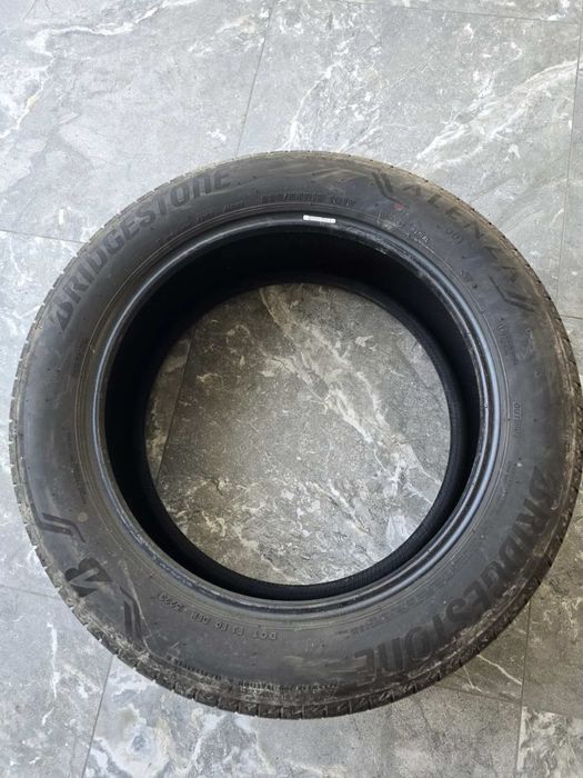 Bridgestone 235/55R19 Alenza 001