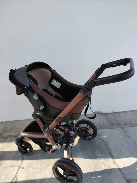 Carrinho Jané Rider + ovo Strata + base isofix 2015