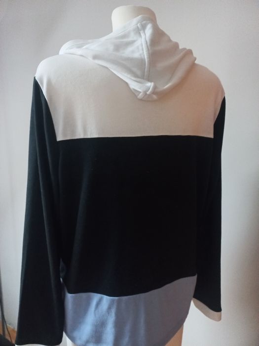 Sweterkowa bluza z kapturem rozm 42- 44