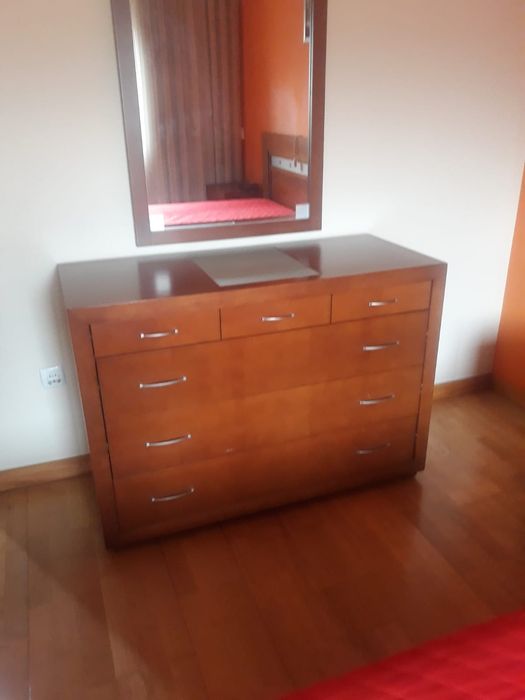 Vendo mobília de quarto completa