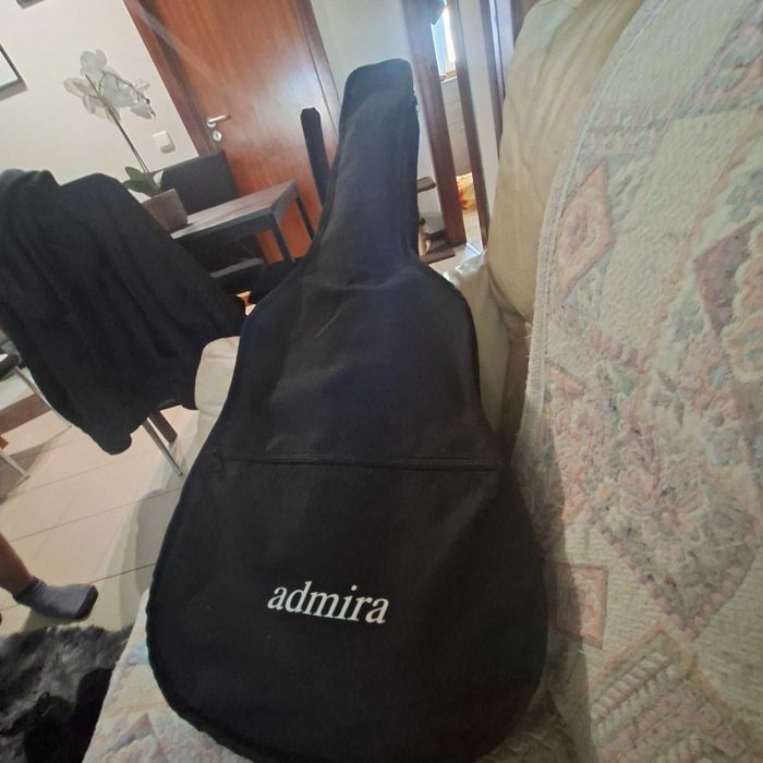 Guitarra Clássica Admira Alba (4/4) – Ideal para Iniciantes!