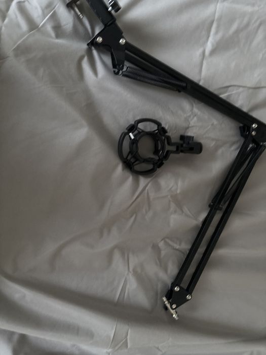 Suporte de microfone em perfeito estado