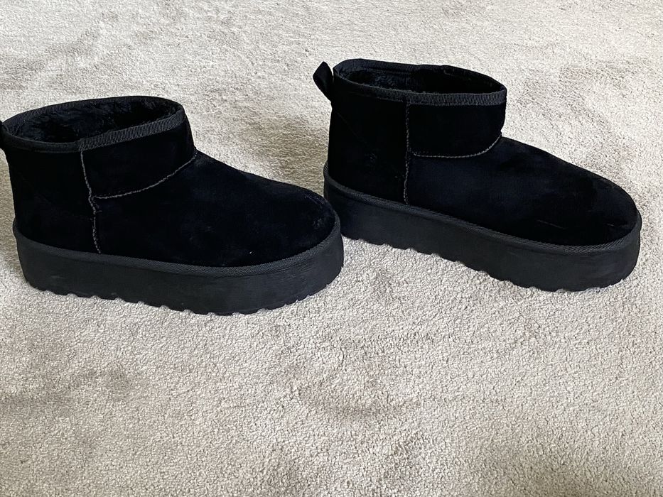 Calcado Novo em otimo estado.