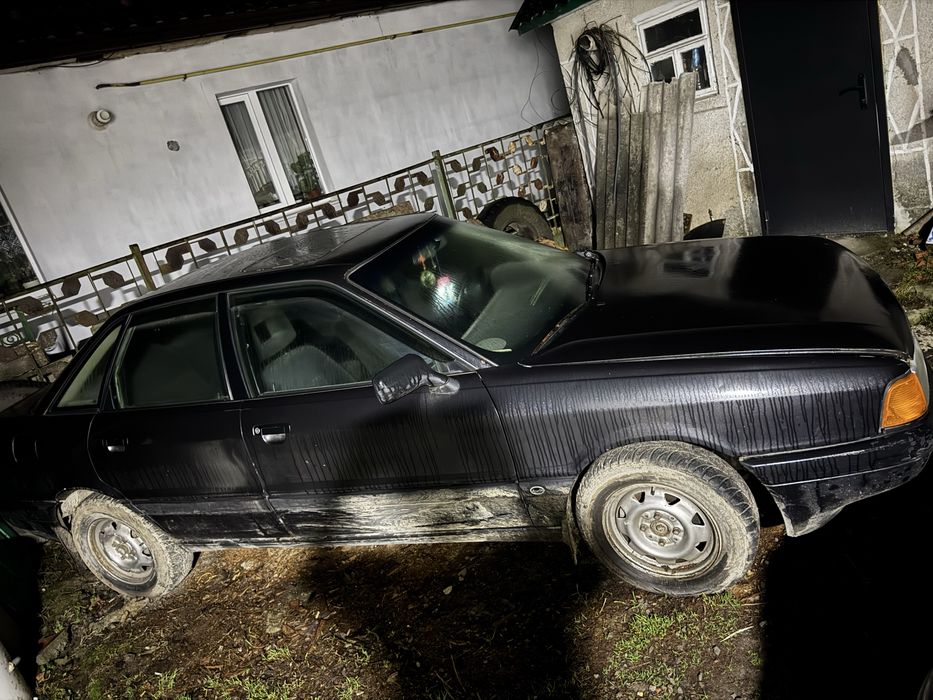 Продам Audi 80 на ходу