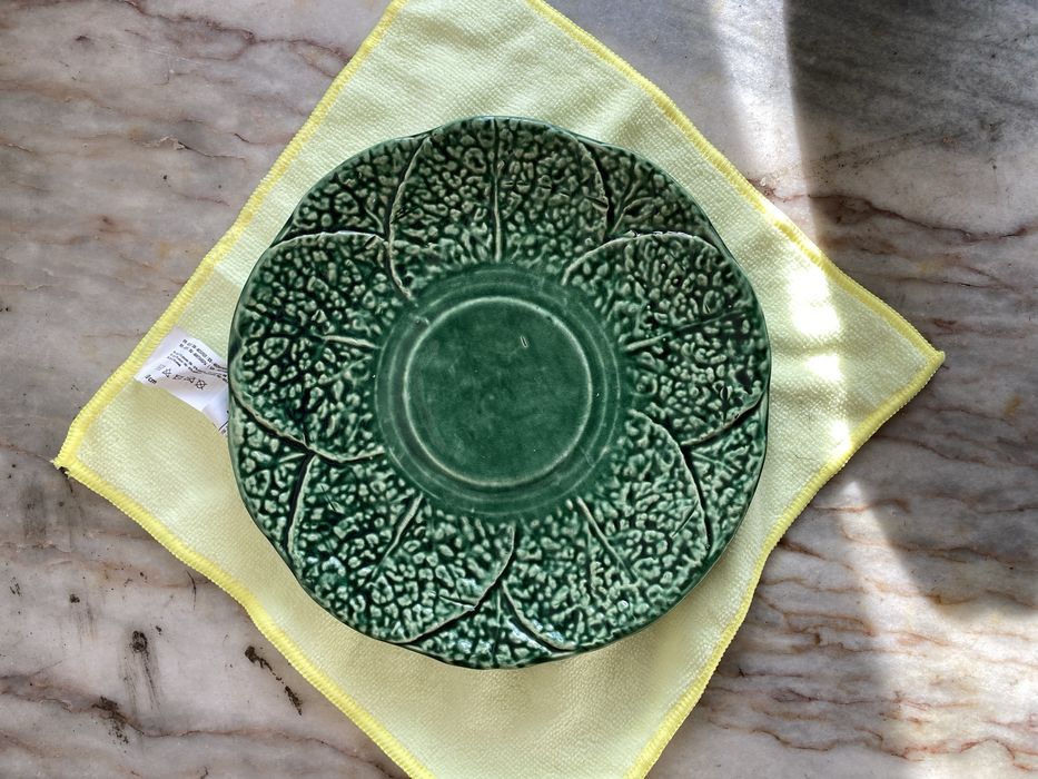 Dishware for use or decoration436285682044129283