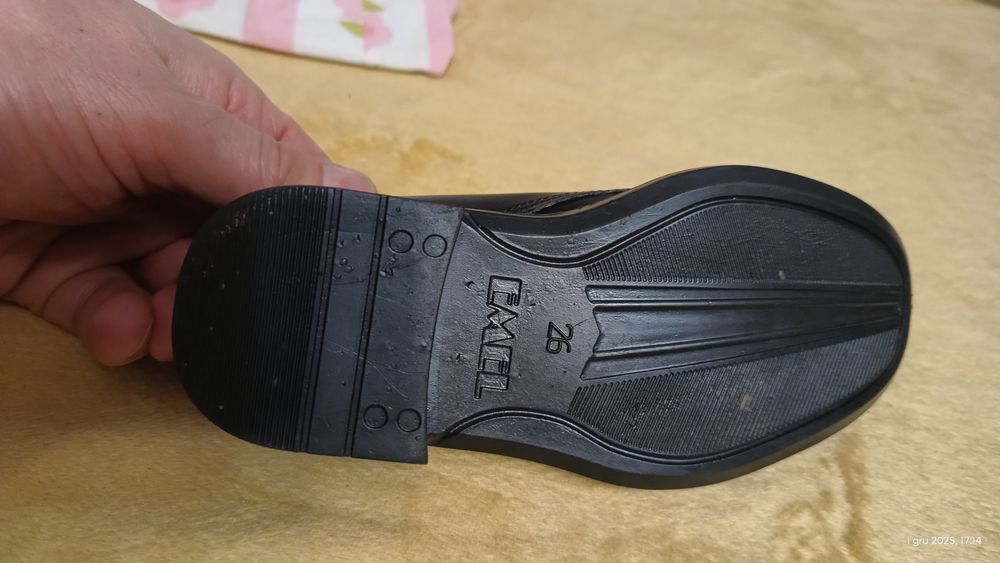 Sprzedam buty chłopięce