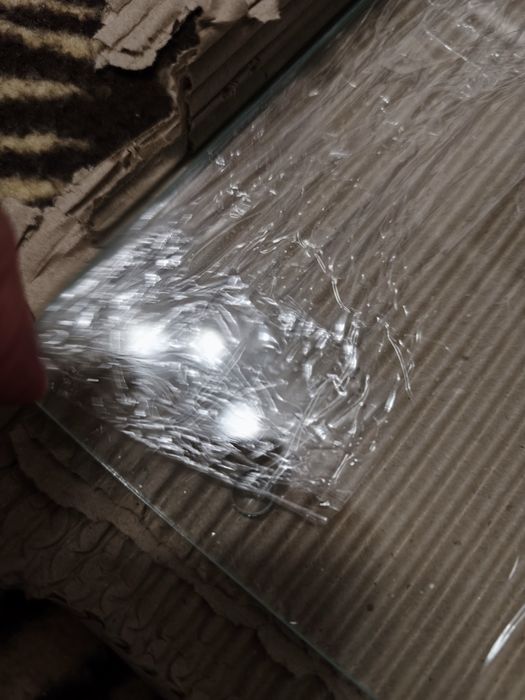 Szyba do witryny 855x594x4 mm