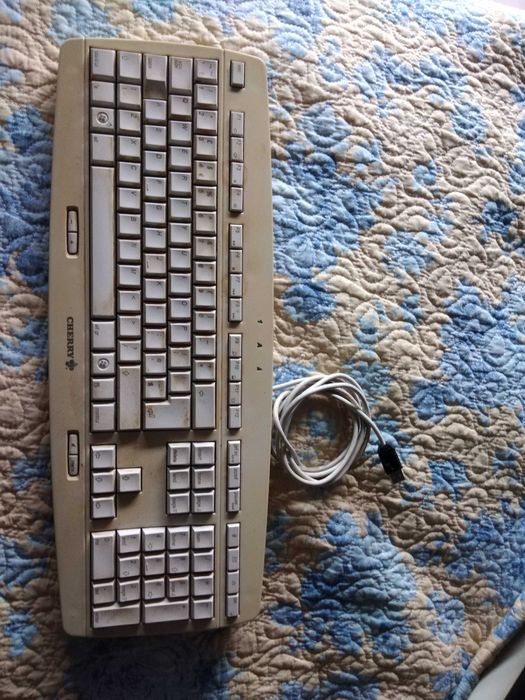 Lote de teclados para peças