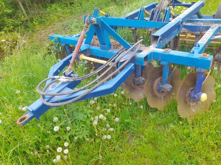 Продаємо  диски