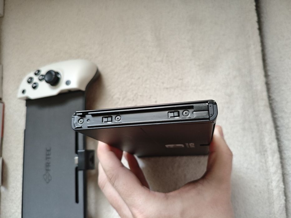 Nintendo Switch Oled + FR-TEC Kontroler