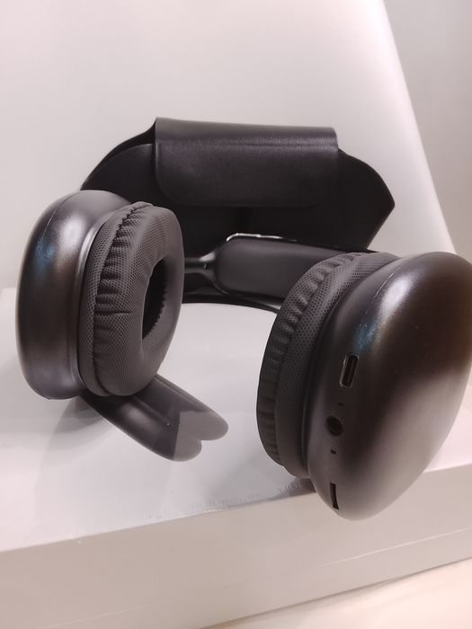 Auscultadores Pro Max Preto