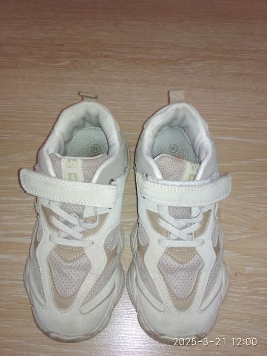 Кроссовки на девочку JONG-GOLF.35 размер.Цена 200 грн.